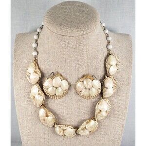 Vintage Capri Choker Sea Shell Necklace Clip On Earrings Set